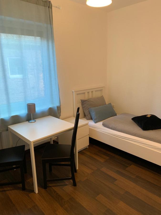 Zum Armen Mann Bed and Breakfast Ντίσελντορφ Εξωτερικό φωτογραφία