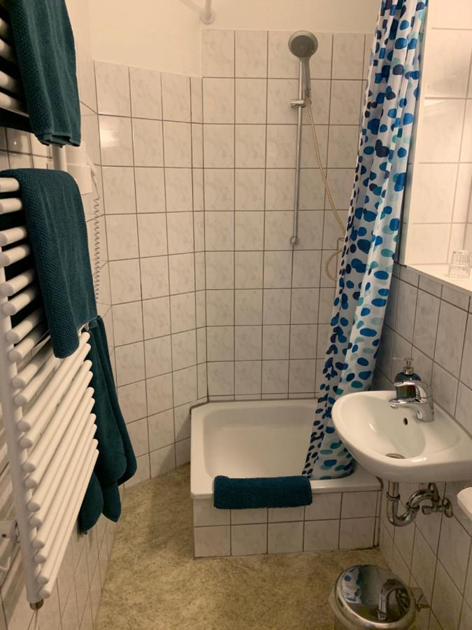 Zum Armen Mann Bed and Breakfast Ντίσελντορφ Εξωτερικό φωτογραφία